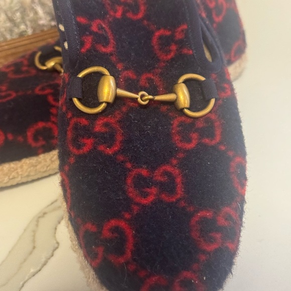 GUCCI SHOES WOMEN FRIA GG MARINO WOOL SHEARLING HORSEBIT LOAFERS-37.5 (7-7.5) - Picture 7 of 10